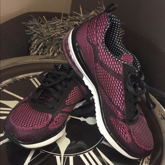 skechers gel shoes